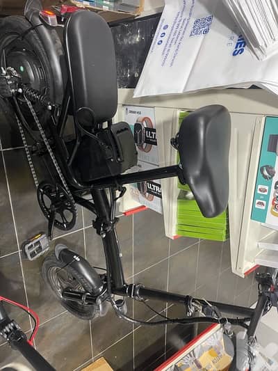 سكوتر وبسكليت بنفس لوقت جديدة بتصلح للصغار ولكبار