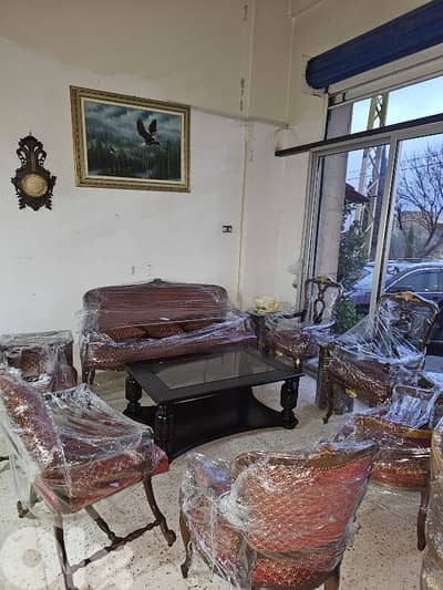 طقم شبه جديد حالة ممتازة