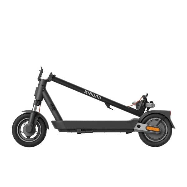 Xiaomi 5 Pro Scooter 1