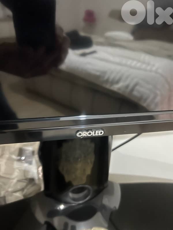 43" led tv ( oroled) 1