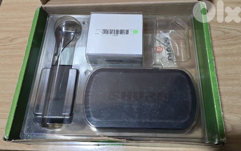 Wireless / Wireless / Microphone / Shure / PG4 3