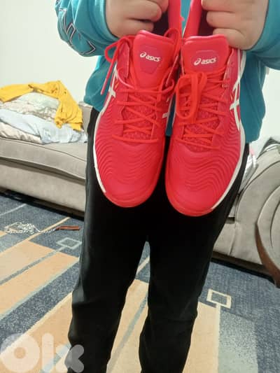 ASICS womens court flytefoam