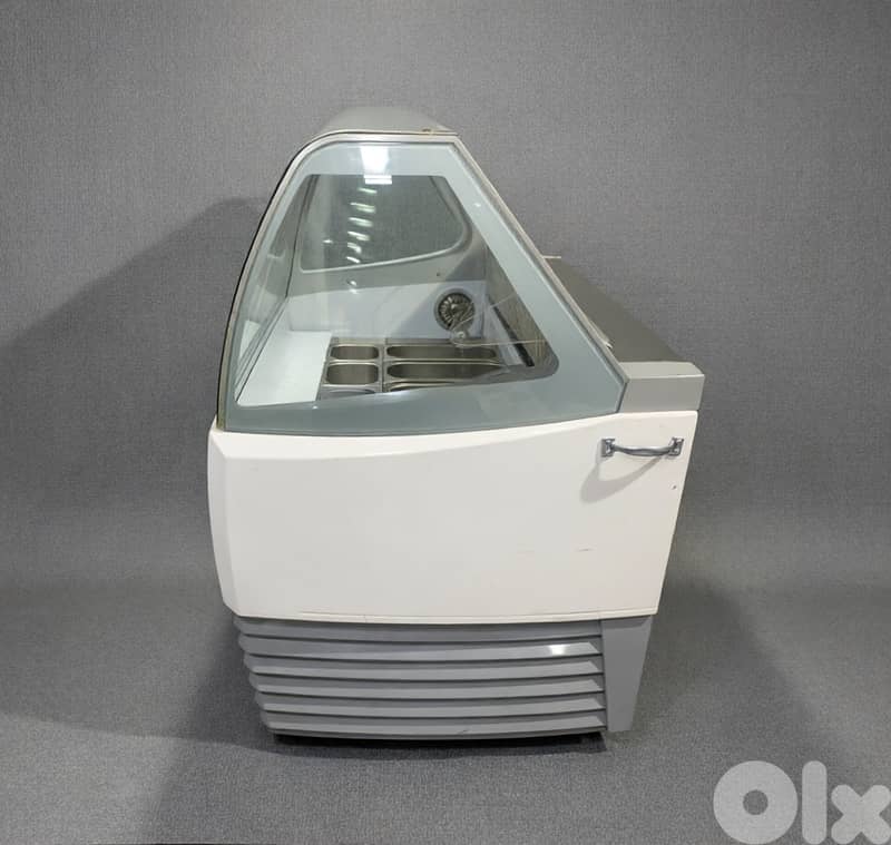 Commercial Ice Cream / Gelato Display Cabinet (Premier/Nestlé) 1