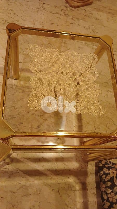 side table 2,colour gold,like new 1