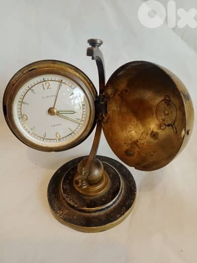 ساعة منبه قديمة نحاس