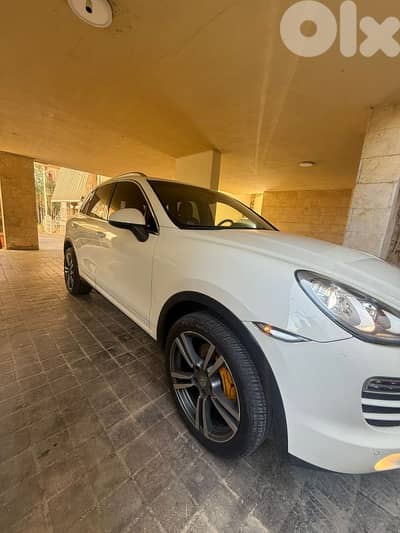 Porsche Cayenne 2011