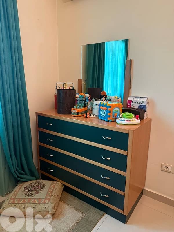 bedroom set used like new 1