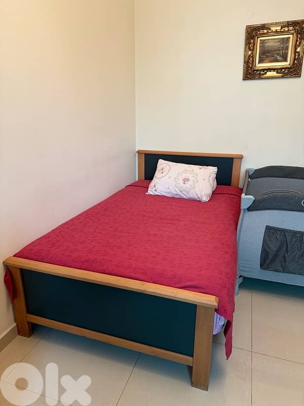 bedroom set used like new 2