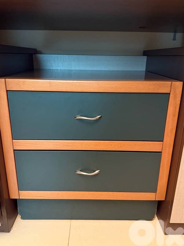 bedroom set used like new 3