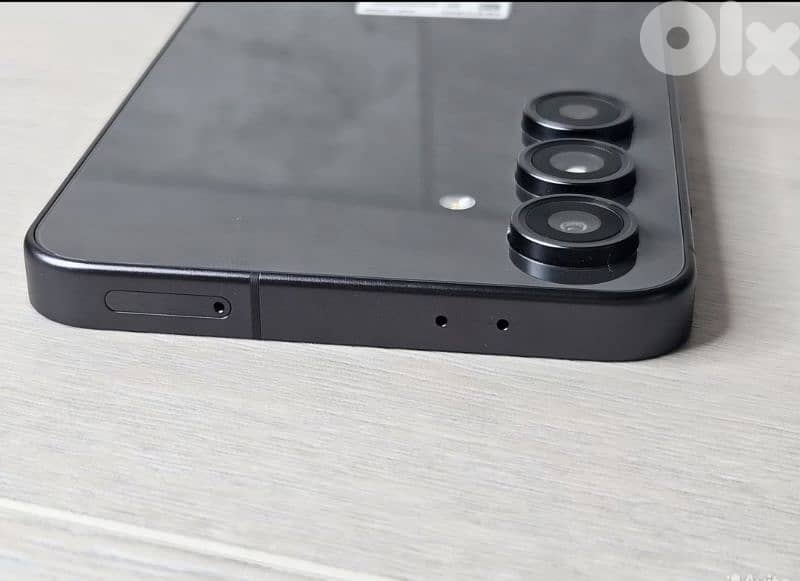 Samsung S24 FE ( 8/128 ) 3