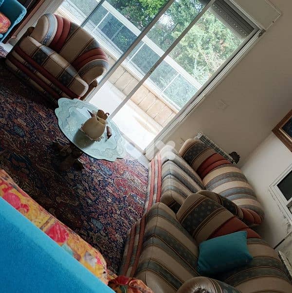 used living room as brand new 2