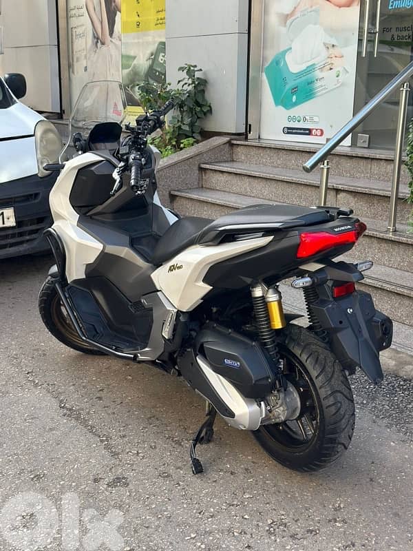 honda adv 160cc 4