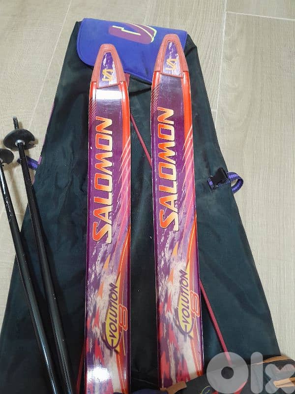 SALOMON EVOLUTION 8 + POLES + GLOVES + SALOMON CLUB CASE 3