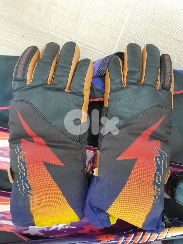 SALOMON EVOLUTION 8 + POLES + GLOVES + SALOMON CLUB CASE 4