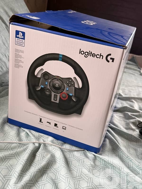 steering wheel w everything with it 1