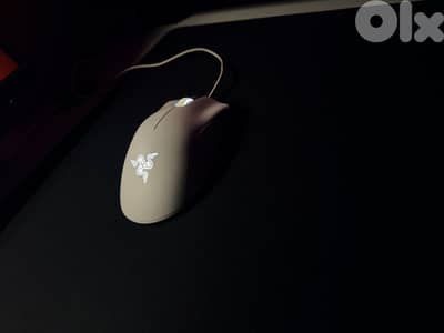 Razer deathadder essential used but new only used 2 weeks no box