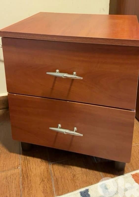 Full bedroom-used (good condition). 2