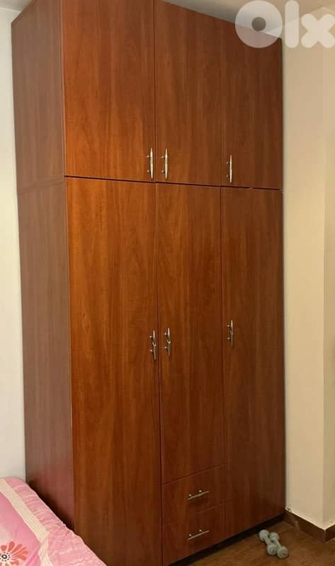 Full bedroom-used (good condition). 3