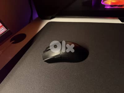 Razer viper v3 hyperspeed used for 1 month like new no box