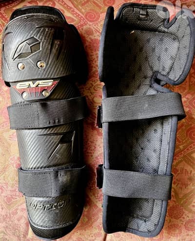 EVS Knee protection for motorcycle