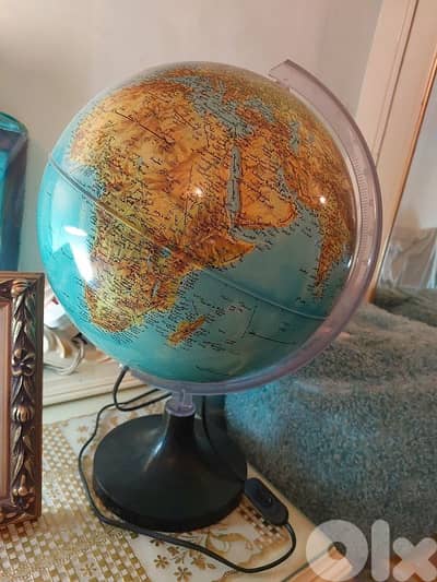 كرة ارضية - Globe