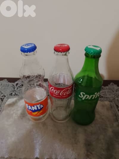 كولا قزز أنتيك للبيع مستعمل نضيف ثلاث السعر 15$