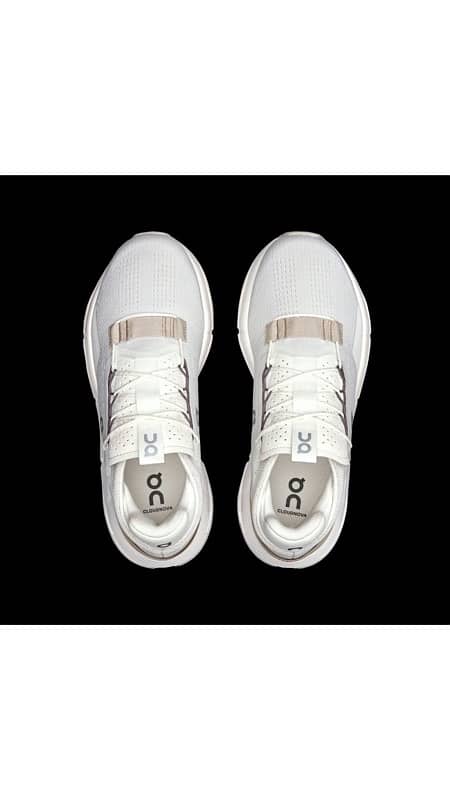 On cloudnova 2 Ice | Sand 1