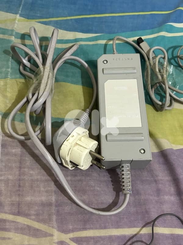 Nintendo Wii (Original RVL-001) GameCube Compatible Console Bundle-USA 6