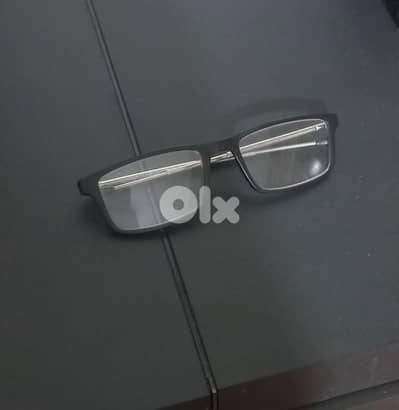 نظارات طبية 2.5