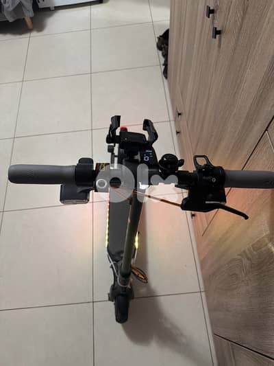 Ninebot F40i Electric Scooter