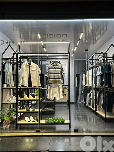 محل ملابس كامل للبيع