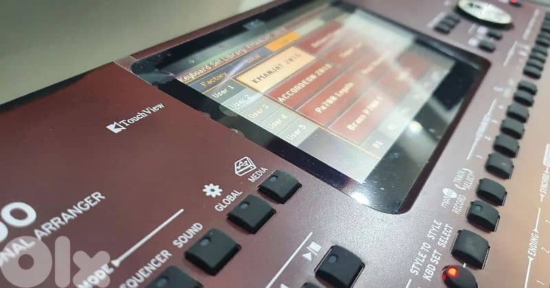 KORG Pa700 الأصلي 1