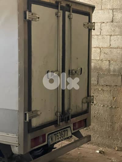 DFSK EC35- mid size van 2011