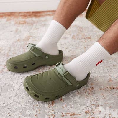 NEW Crocs YUKON