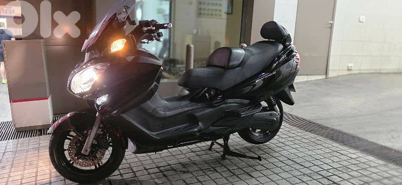 Suzuki burgman 650LX 5