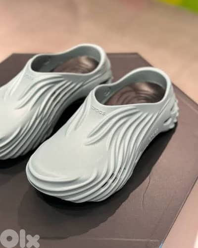 Crocs Authentic Echo Wave