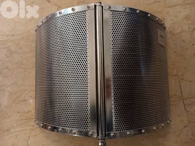 Reflection filter for microphone