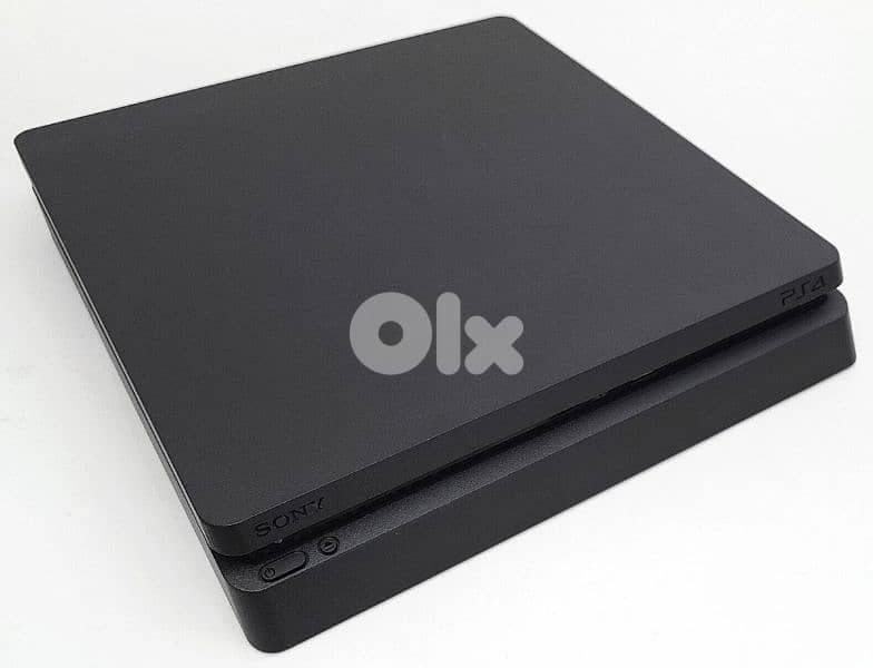 Playstation 4 Slim with 3 controllers 1