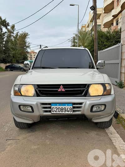 Mitsubishi Pajero 2001