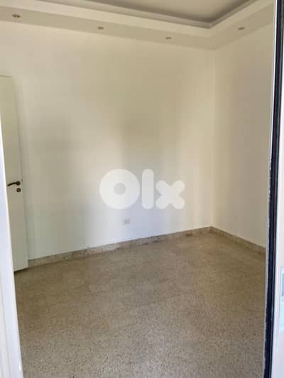 مكتب للايجار في راس النبع Office for rent in Ras el Nabeh