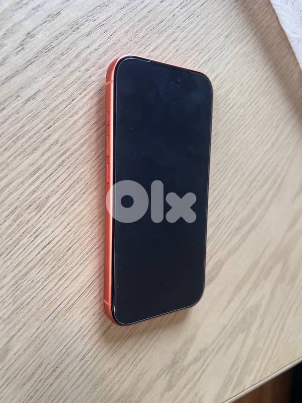 iphone 17 pro like new 6