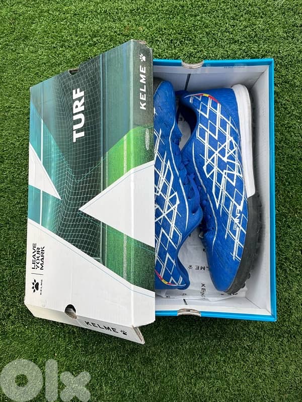 football shoes 1