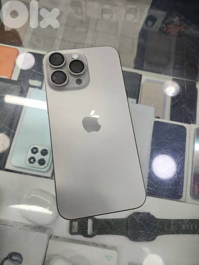 apple iphone 15 pro max used