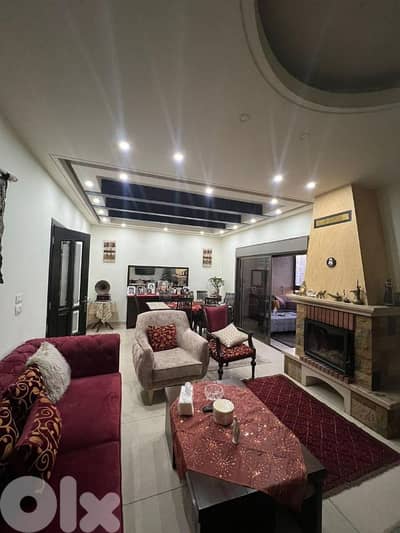 Apartment For Sale in Furn El Chebbak