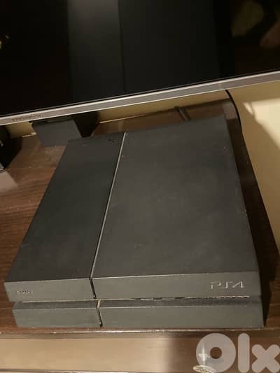 play station 4 for sale negotiable
