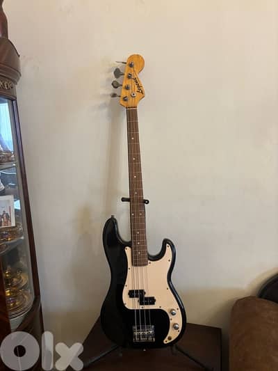 bass guitar electric