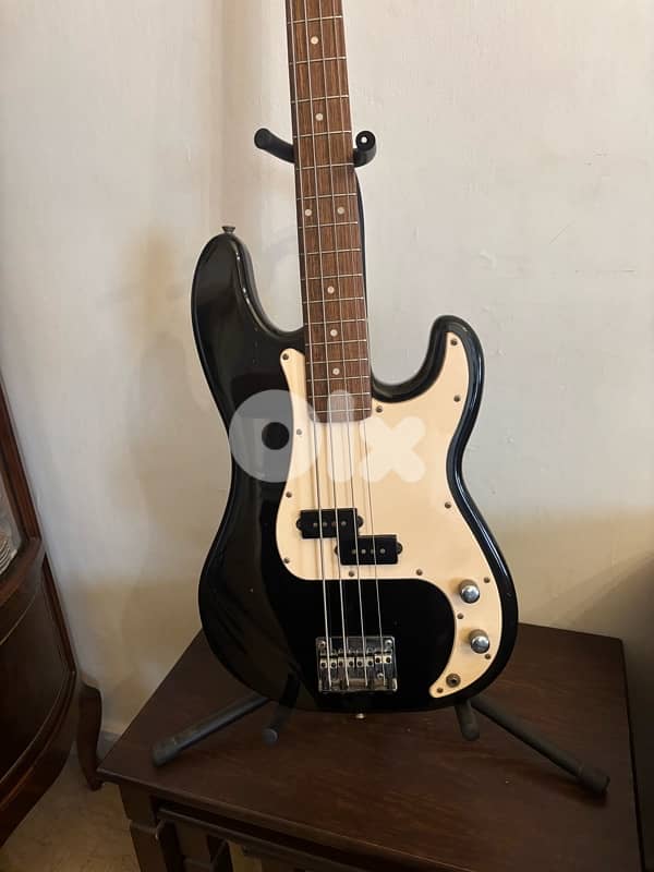 bass guitar electric 2