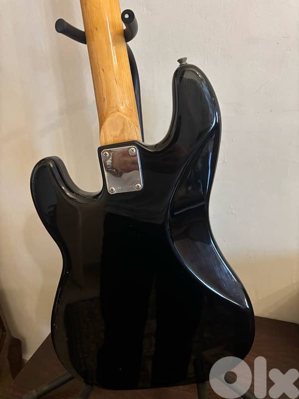 bass guitar electric 5