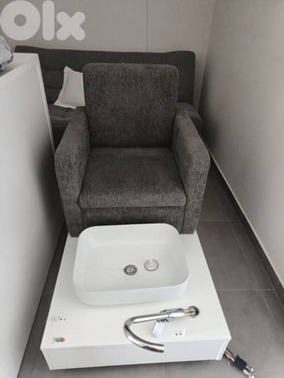 pedicure chair