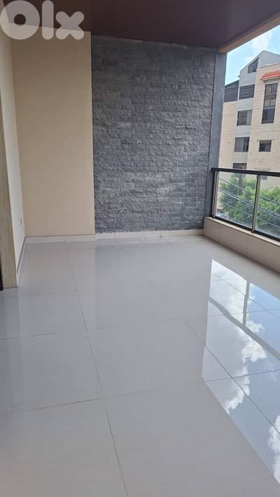 Spacious and bright apartment in a prime location of Mazraat Yachouh!